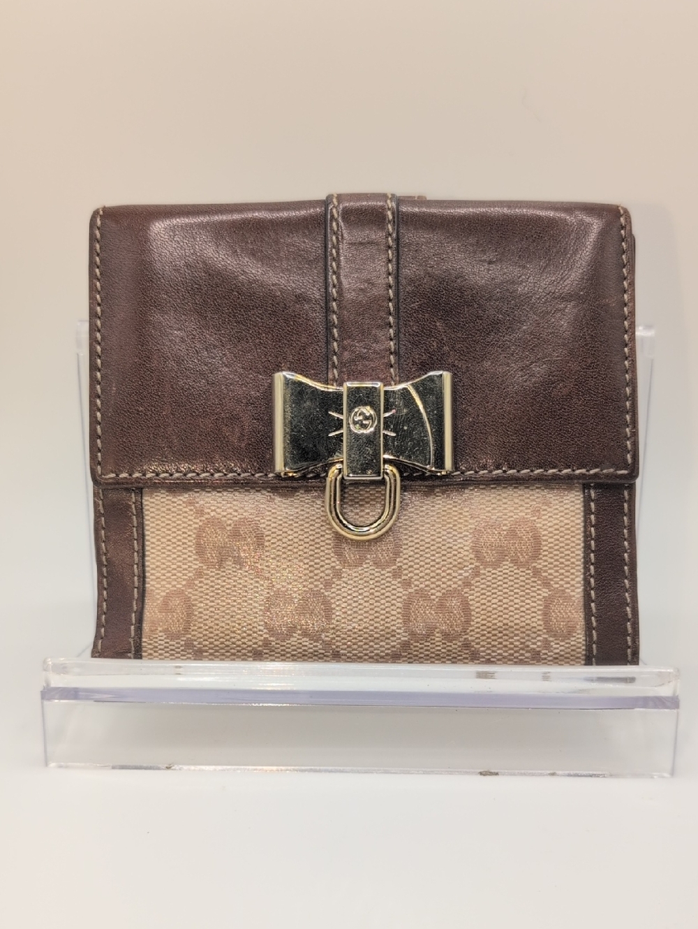Gucci GG Canvas Bow-Front Wallet